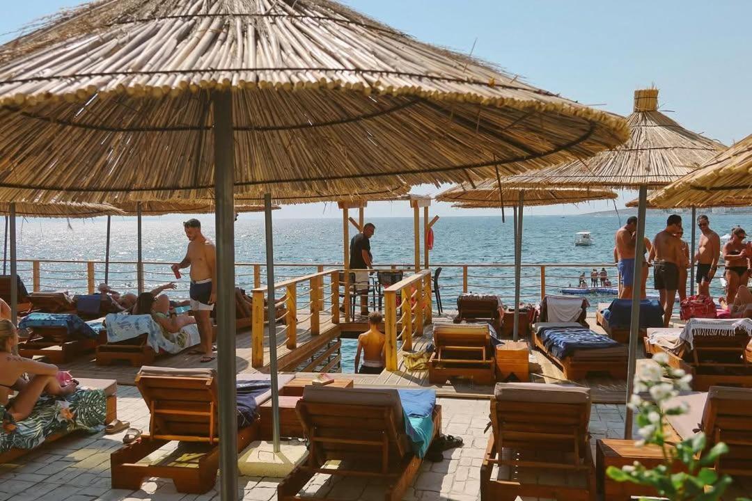 Jad Rooms Sarande Exterior photo